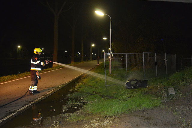 2017/208/20171014-20u55 GB 003 Buitenbrand Hoofdweg Oostzijde.jpg